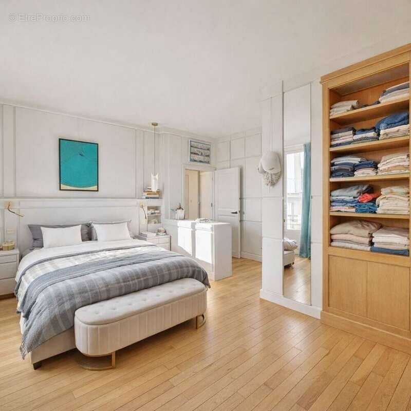Appartement à PARIS-16E