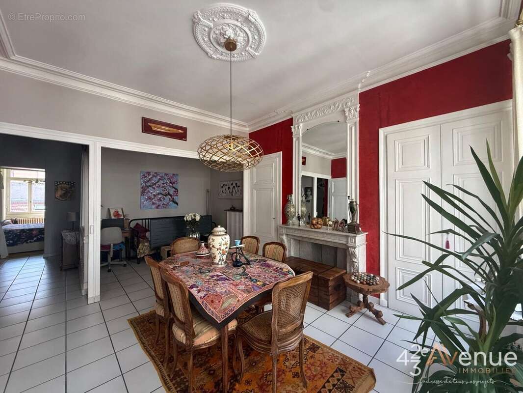 Appartement 115 m² à Saint-Etienne  - photo 2