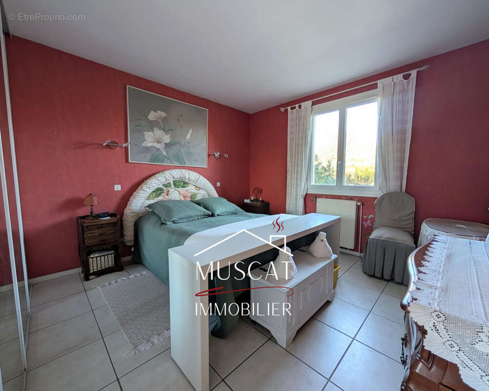 Maison à BONNEFAMILLE