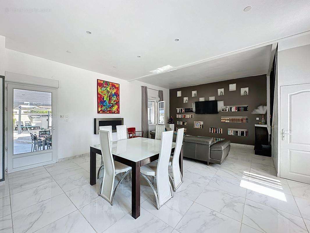 Maison à SAINT-FONS