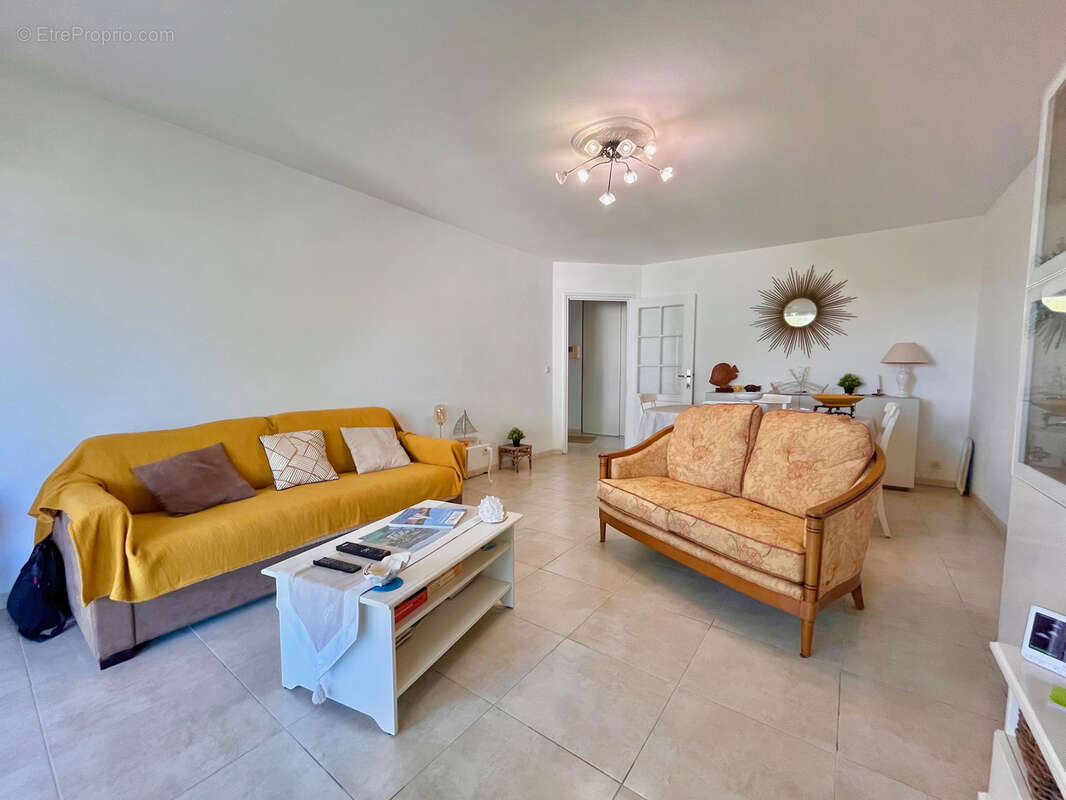 Appartement à FREJUS