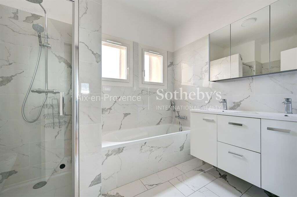 Appartement à AIX-EN-PROVENCE