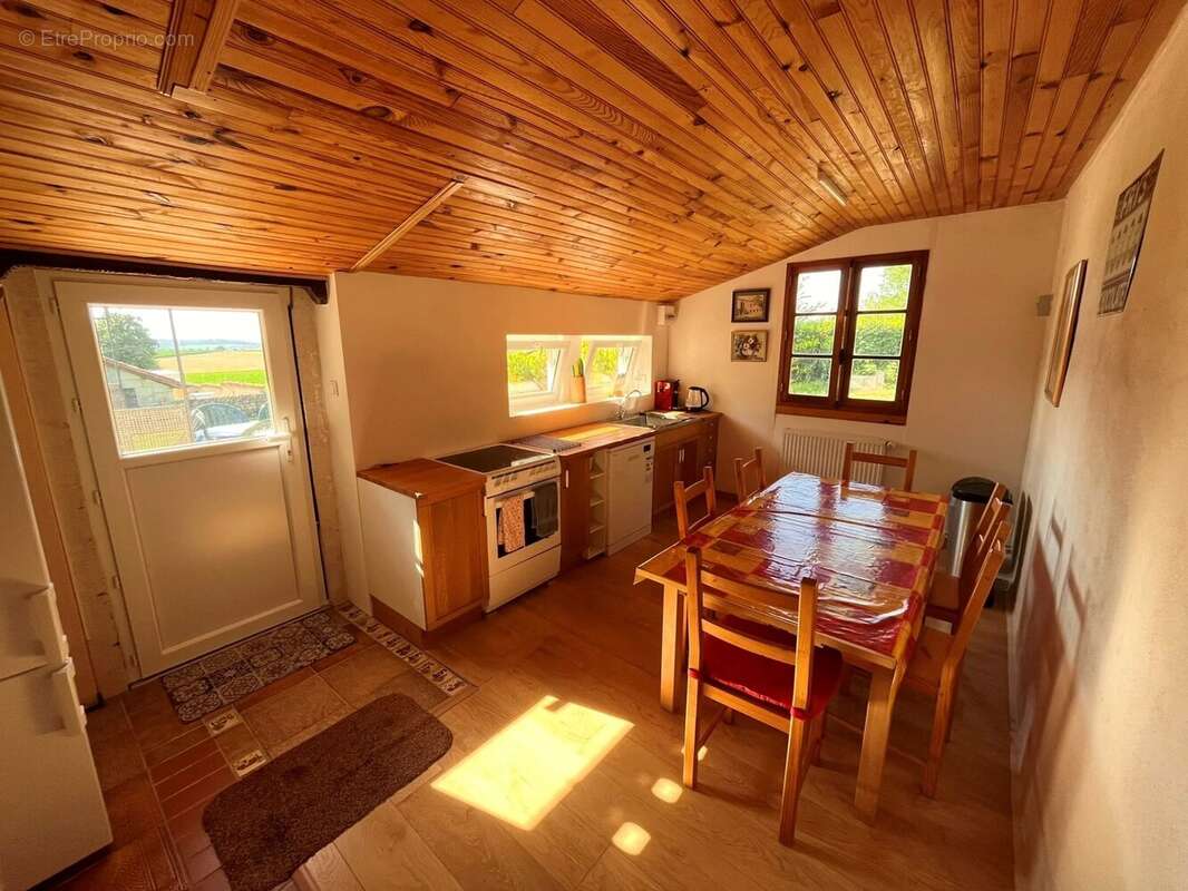 Maison à VERTEILLAC