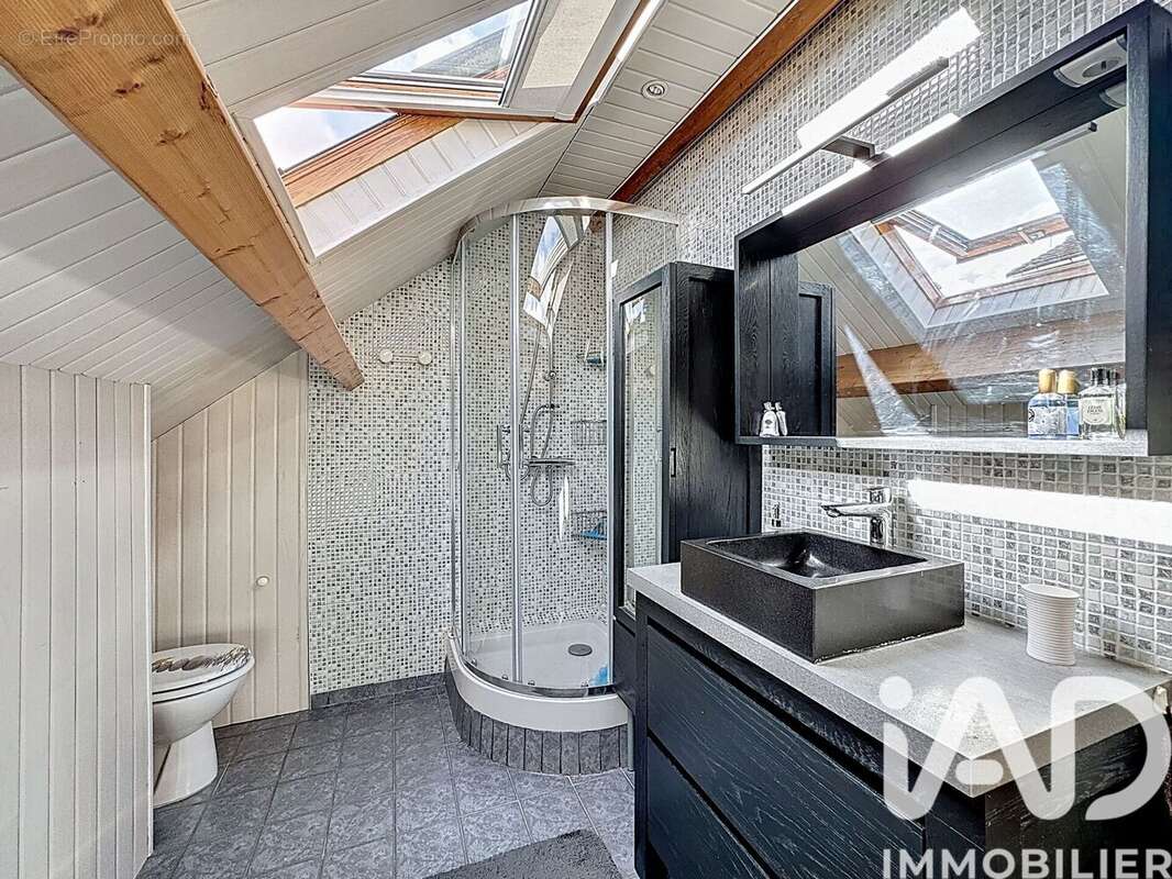 Maison 91 m² à Chaville  - photo 7