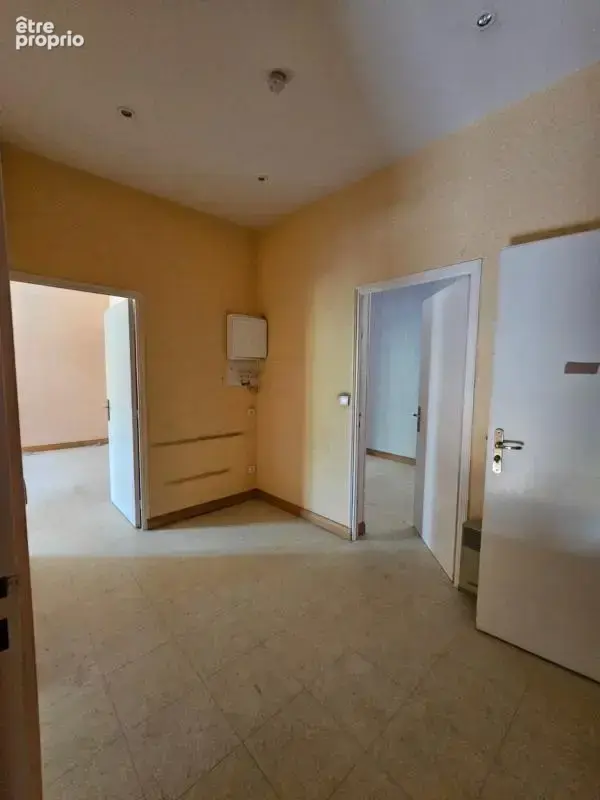 Maison de bourg avec grange et petit terrain – Besson (03) - photo 6