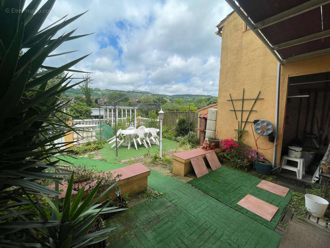 Maison à SAINT-AMANS-SOULT