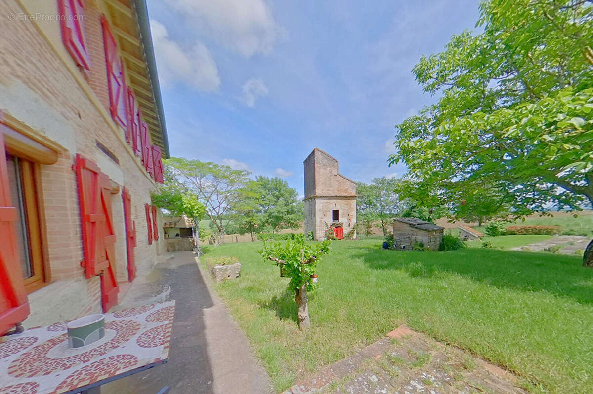 Maison Montalzat - photo 3