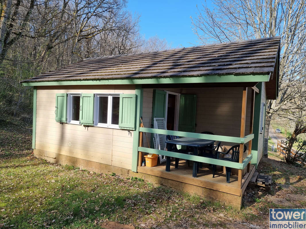 Maison à LISSAC-SUR-COUZE