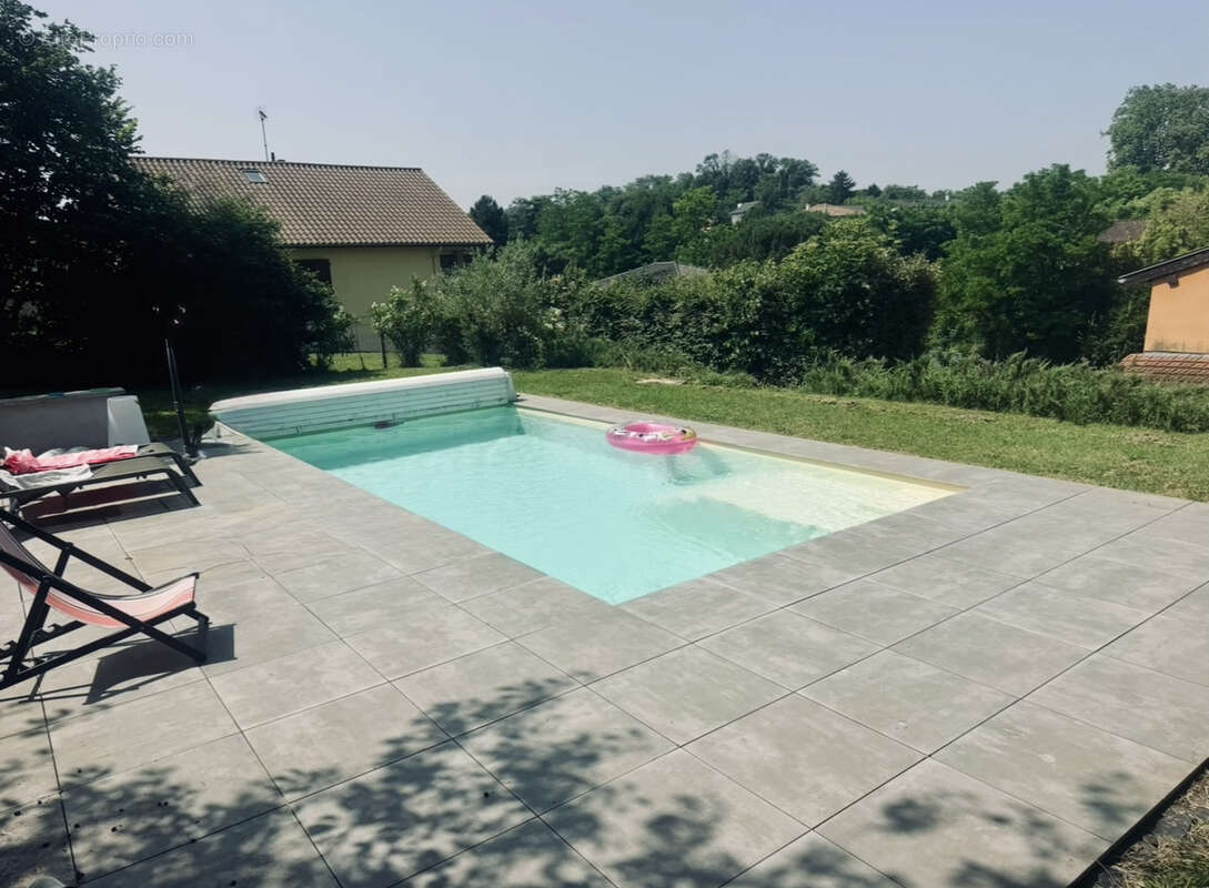 Maison à SATHONAY-VILLAGE