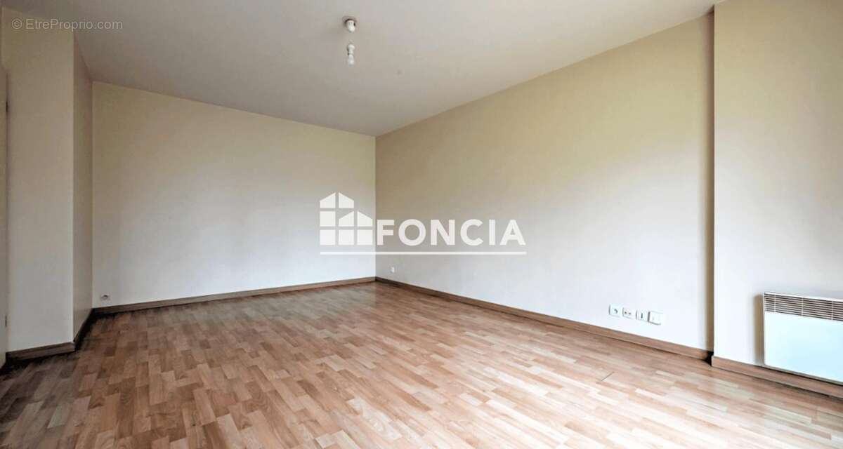 Appartement à ELANCOURT