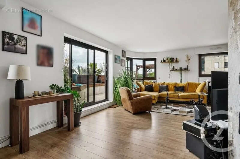 Appartement à LEVALLOIS-PERRET