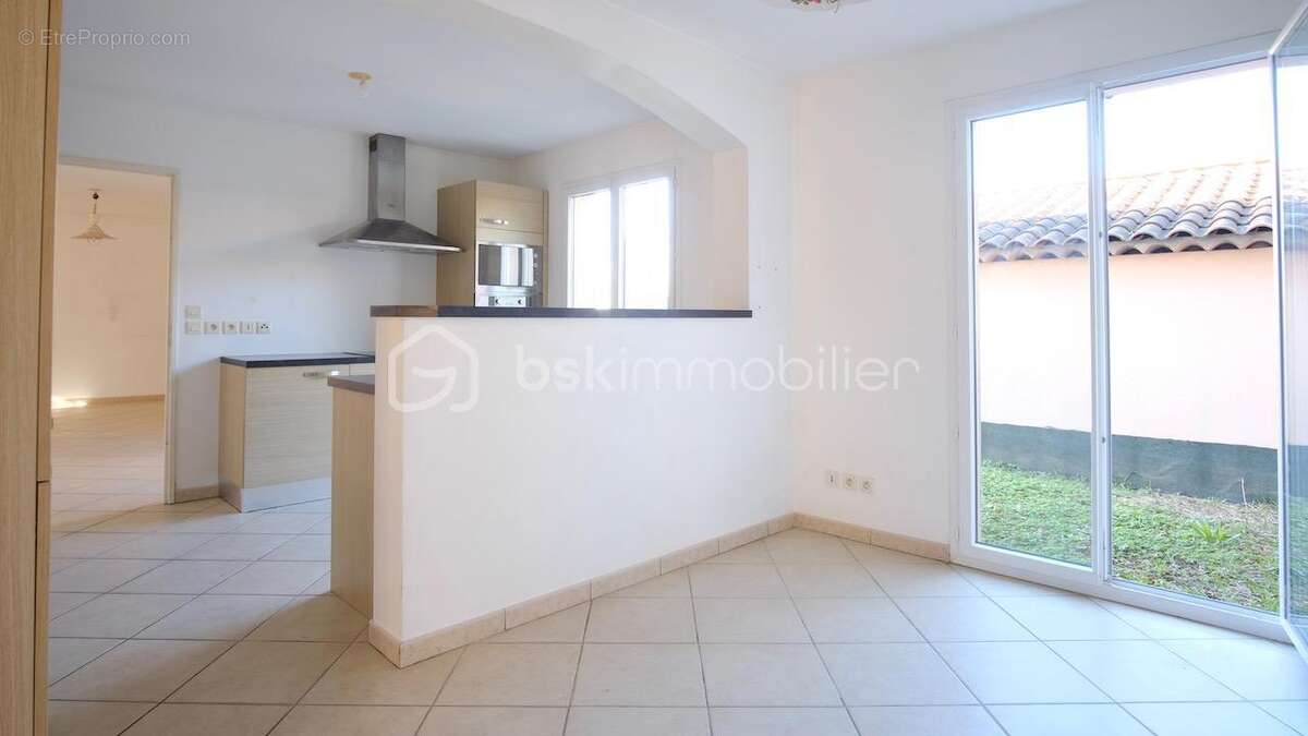 Maison familiale 130 m² – suite parentale de plain-pied, garage double - photo 9