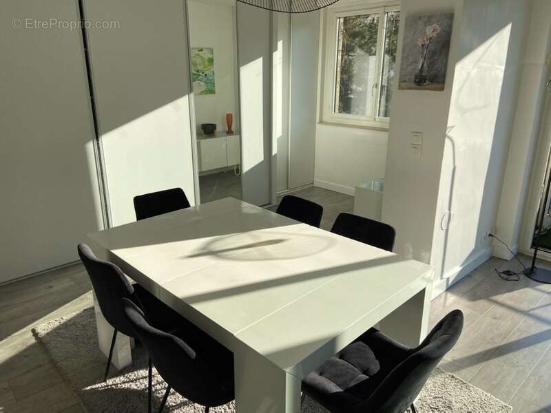 Neuilly sur seine 92200 rue longchamp - aux encheres - appartement t4 meuble/terrasse balcon+cave - photo 7