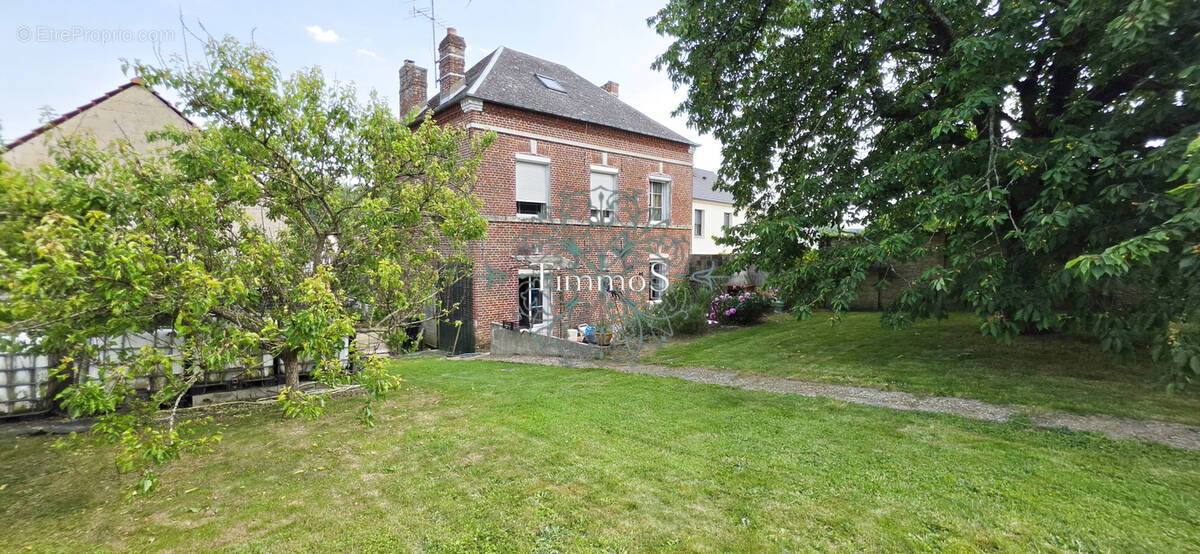 Maison à ESCHES