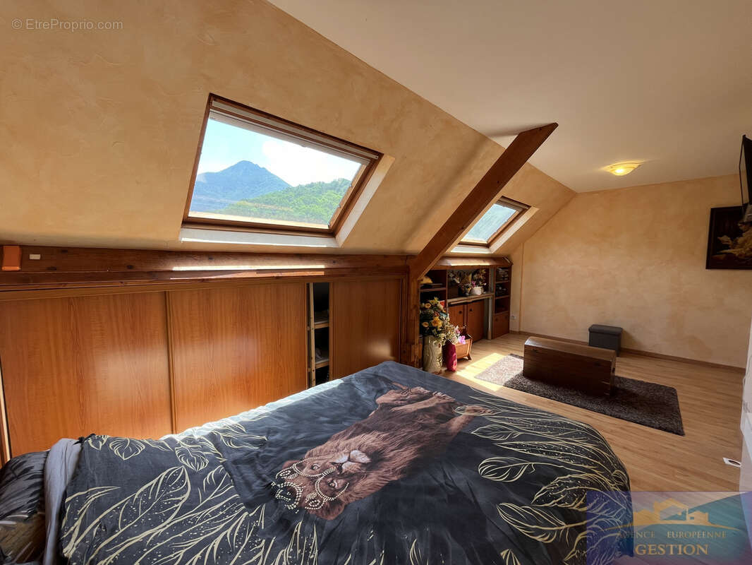 Appartement à ADAST