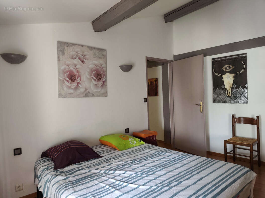 Maison à SAINT-ESTEVE