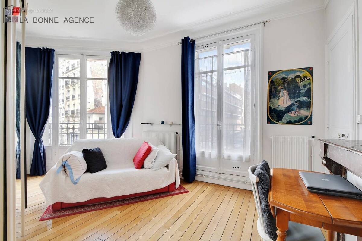 Appartement à PARIS-15E