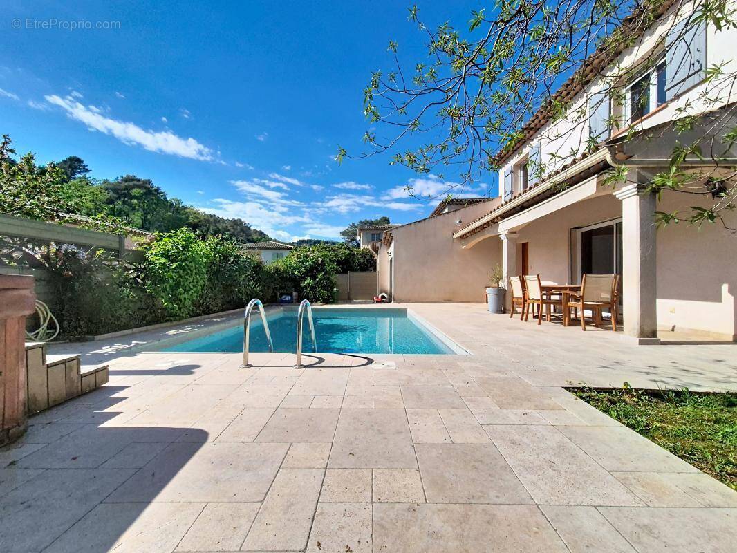 Maison à LA COLLE-SUR-LOUP