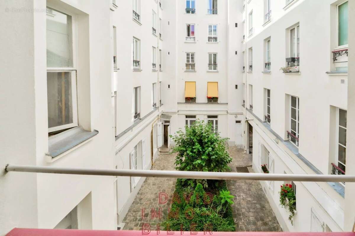 Appartement à PARIS-11E