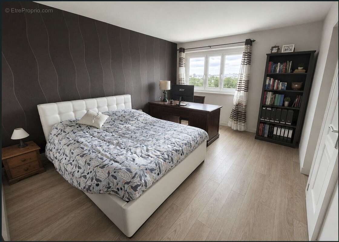 Appartement à CLICHY
