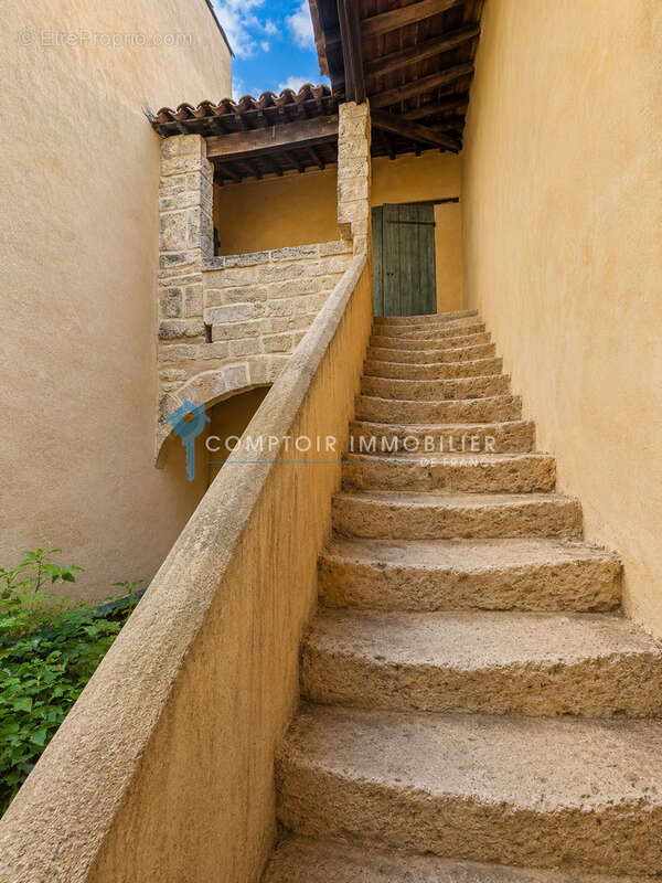 Dépt hérault (34), à vendre sur juvignac maison de 110m2 - parcelle de 370m2 - preau de 130m2 - - photo 6
