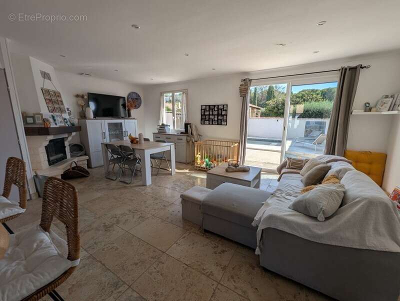 Maison à SAINT-GILLES