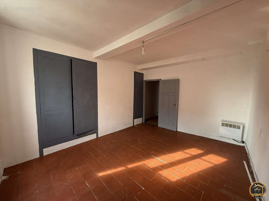 Maison à LEZIGNAN-CORBIERES