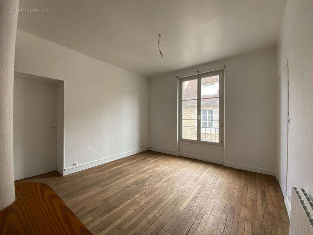 Appartement à FALAISE