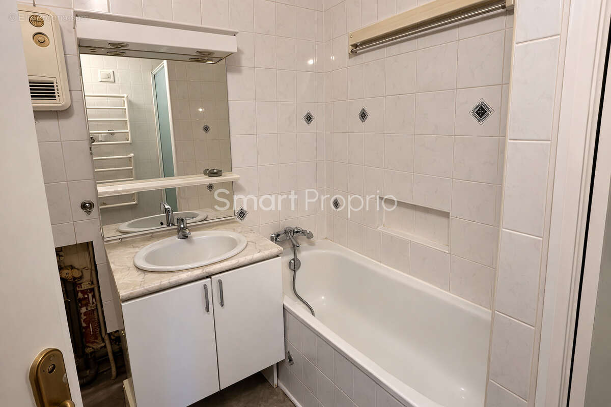 Appartement à PARIS-20E