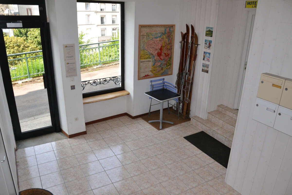 Lumineux T4 de 58 m2 très bien situé en hypercentre et avec belle vue - photo 19