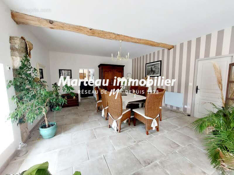 Maison à YVRE-L'EVEQUE