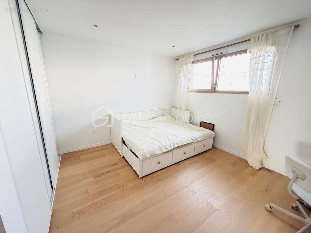 Maison à VEZIN-LE-COQUET