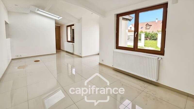 Maison familiale proche Dammartin-en-Goële entièrement rénovée- 115 m² -jardin-Au calme - photo 17