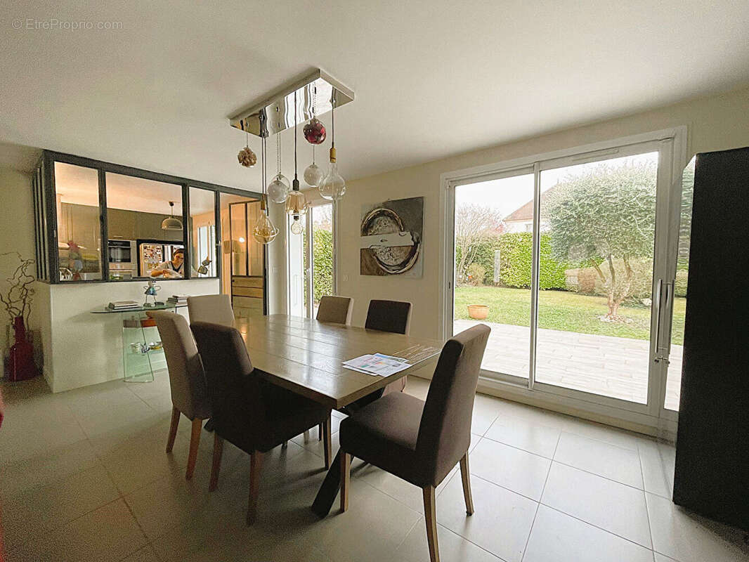 Maison à LE PLESSIS-BOUCHARD