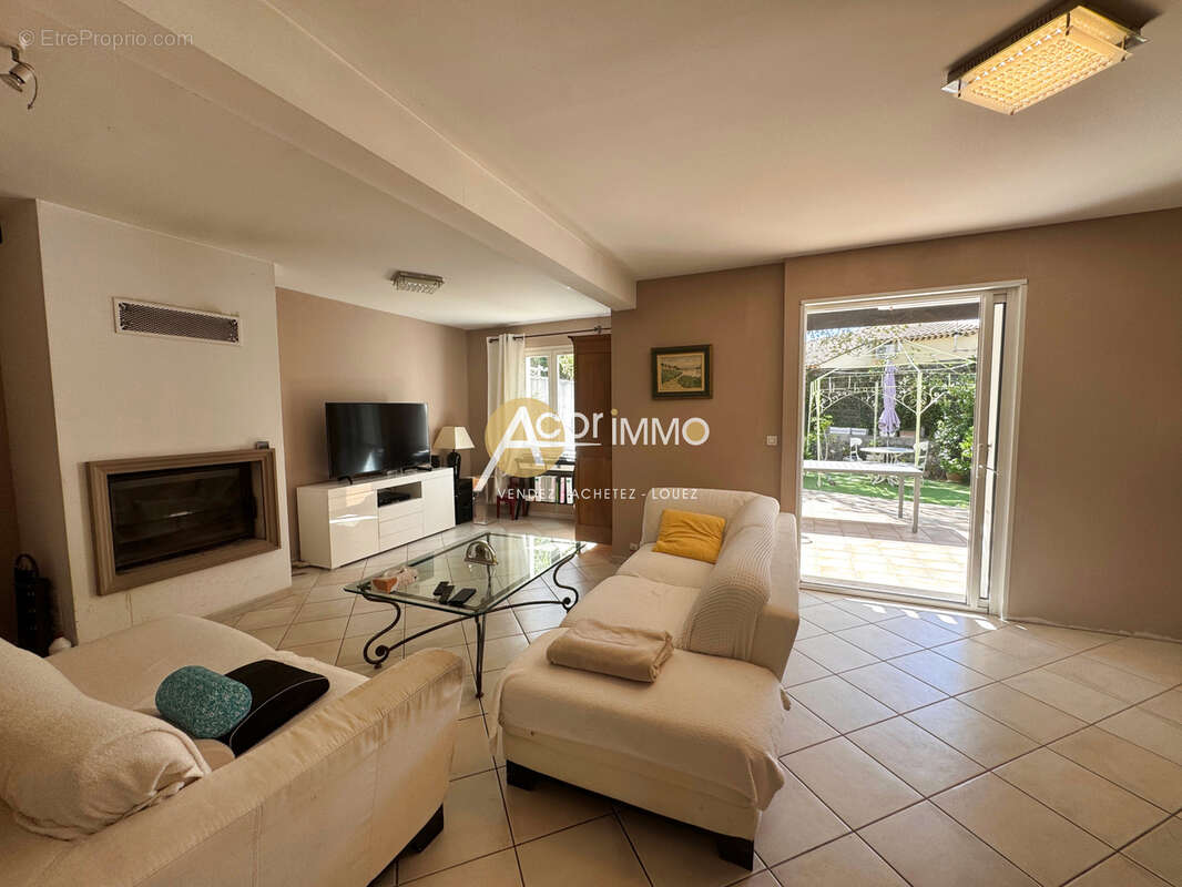 Villa 4 pièces 103 m2 hab-terrain 400 m2 + garage,  Sanary quartier de  La gorguette proche de la plage - photo 3
