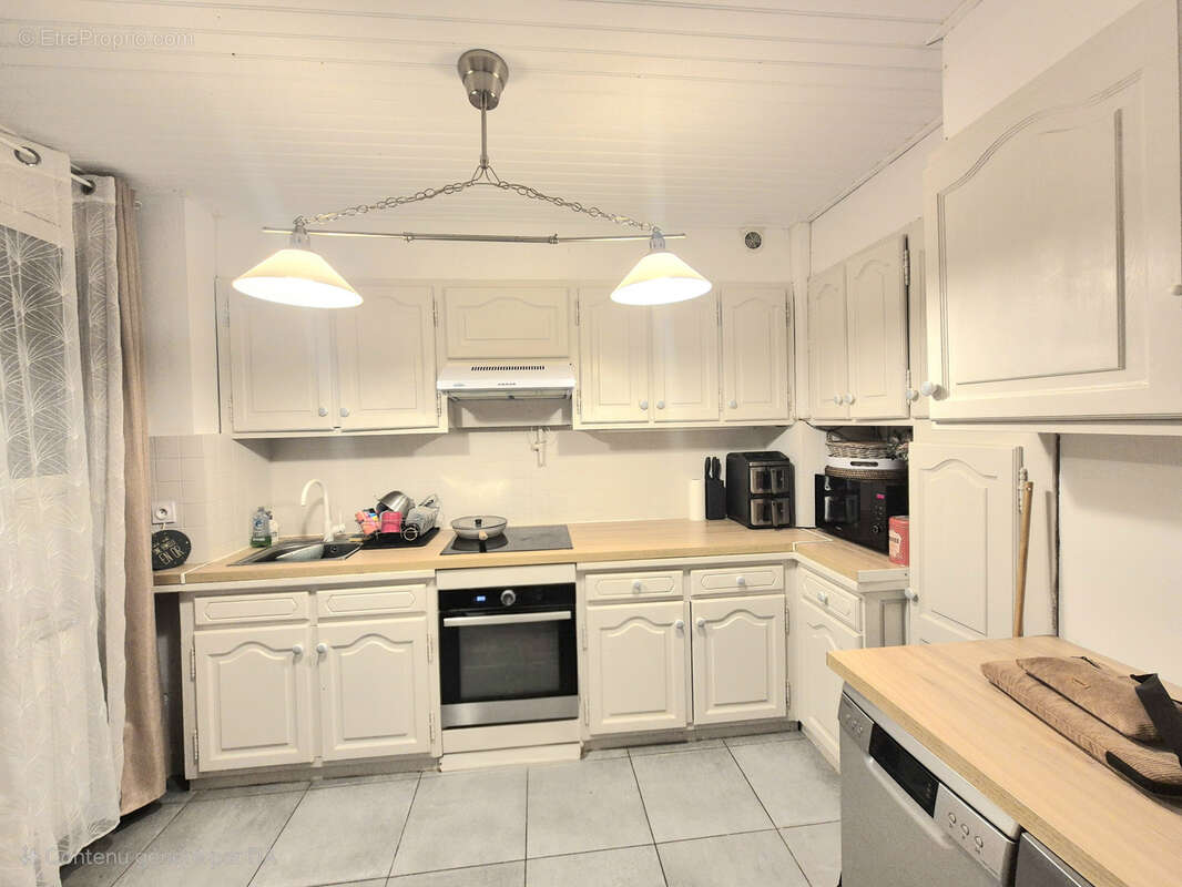 Appartement à HYERES