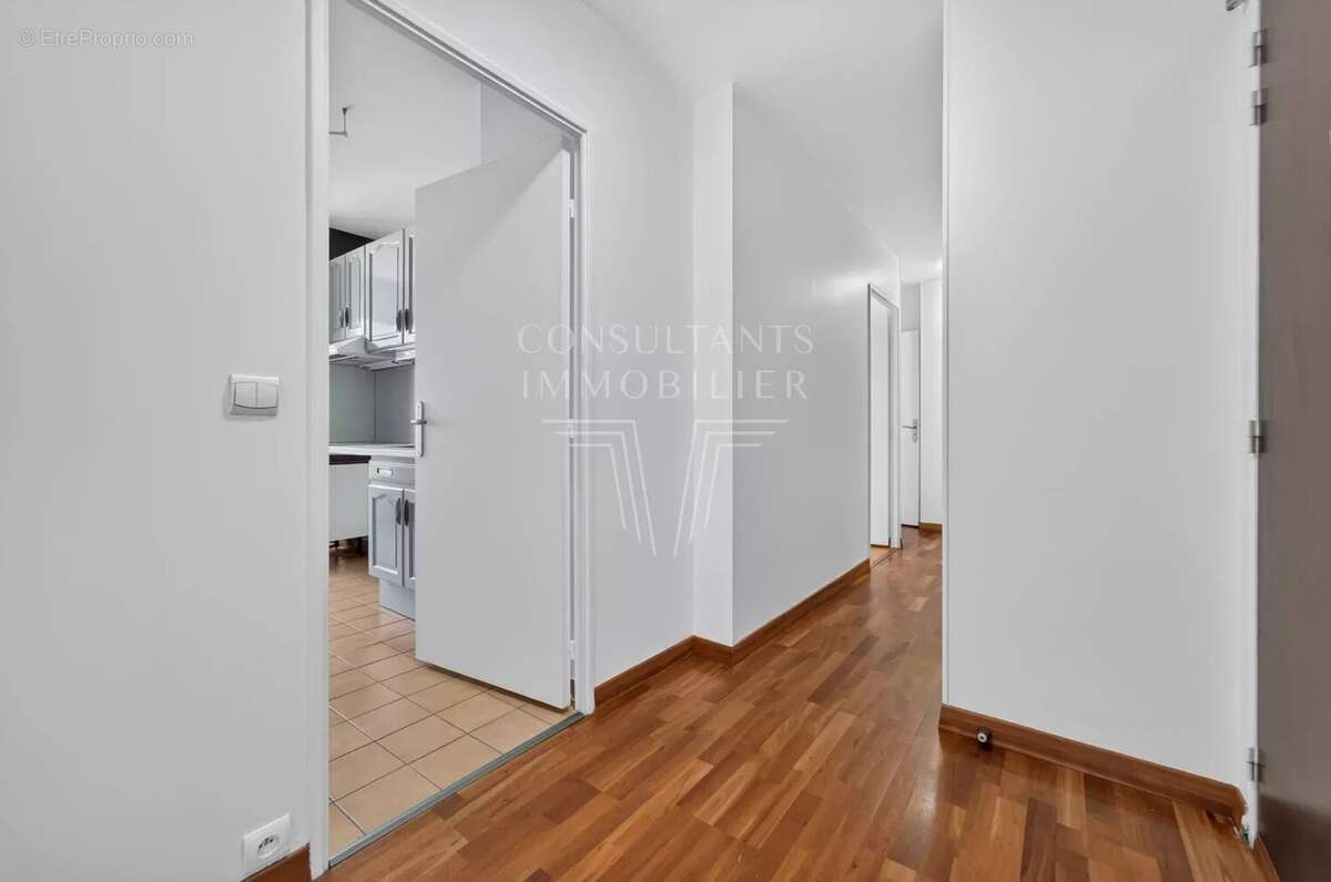Appartement à LEVALLOIS-PERRET