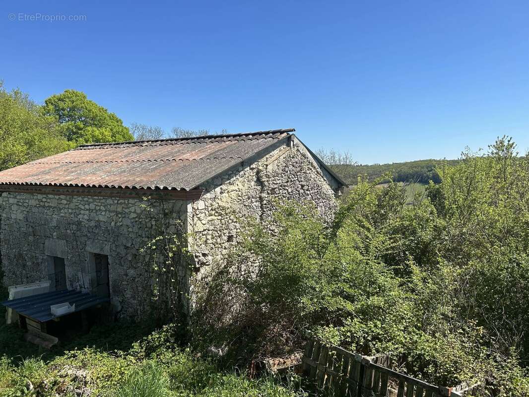 Maison à LACOUR