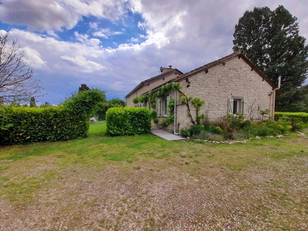 Maison à CASTILLONNES