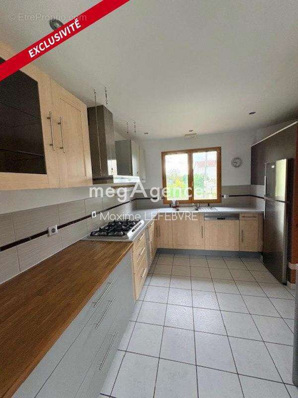 Maison à DOMLEGER-LONGVILLERS