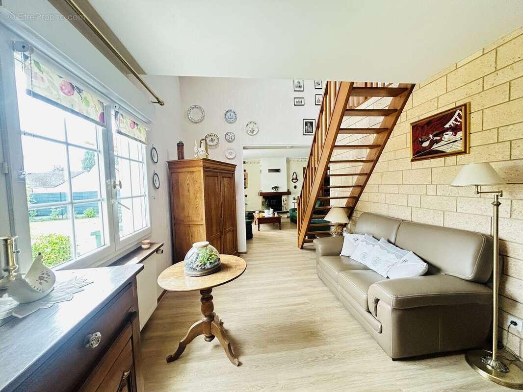Maison 152 m² à Choisy-Au-Bac  - photo 5