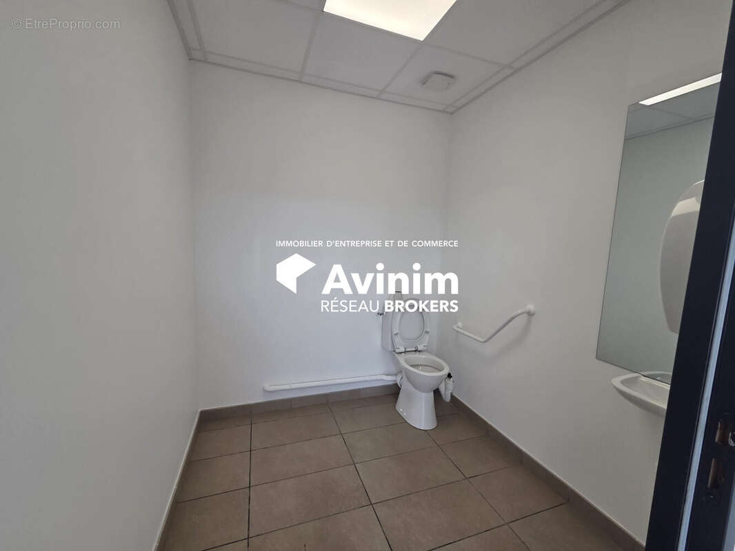 Commerce 390 m² à Epagny  - photo 9