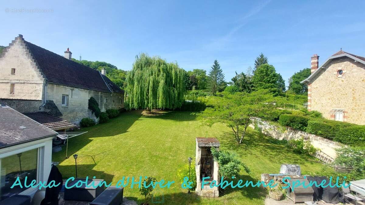 Maison à BELLEU