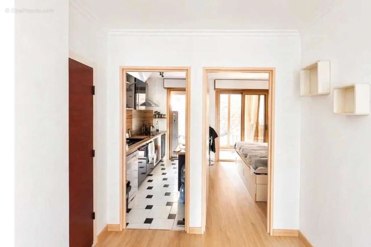 Appartement à EZE