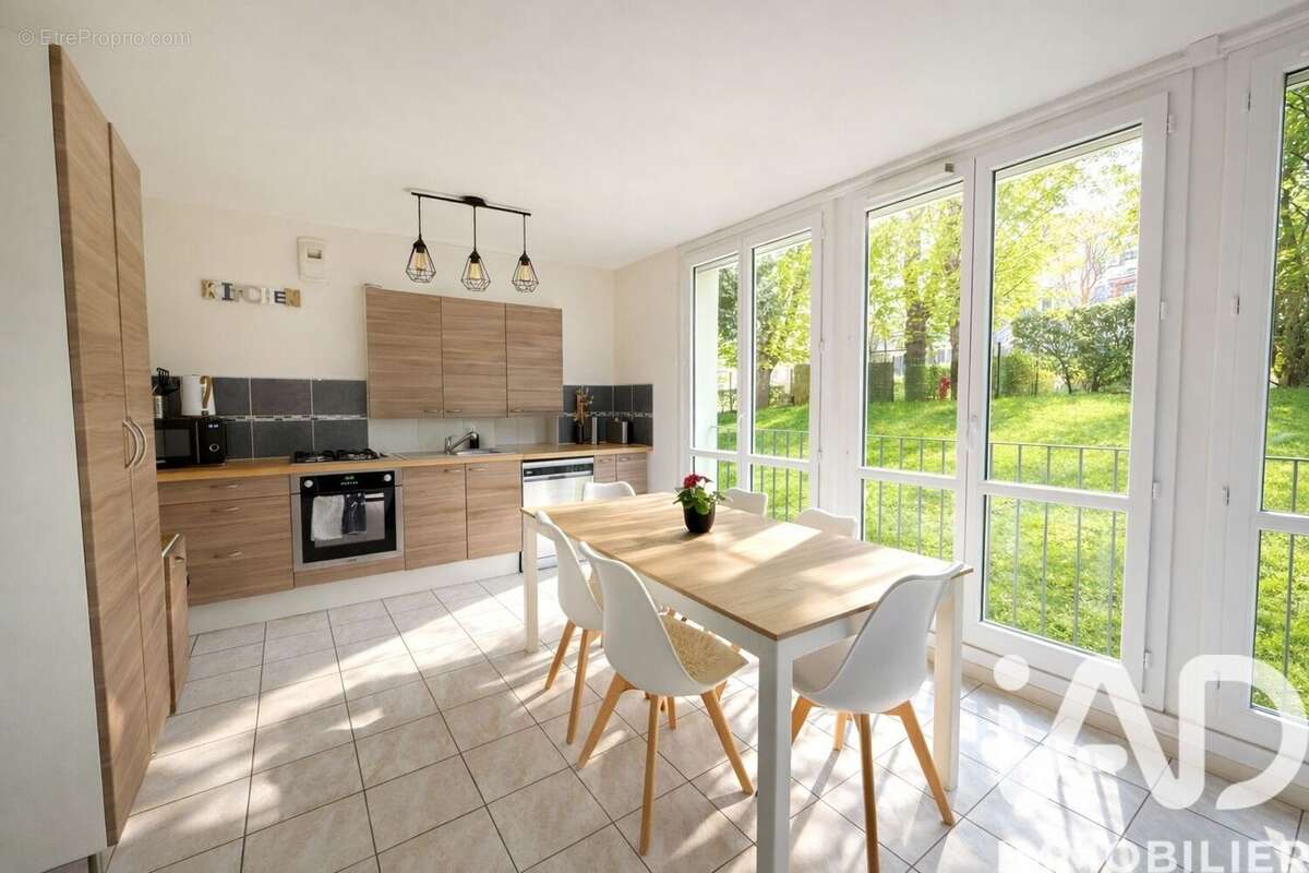 Appartement 71 m² à Boissy-Saint-Leger  - photo 7