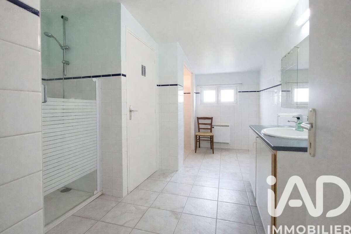 Photo 8 - Maison à CHASSORS