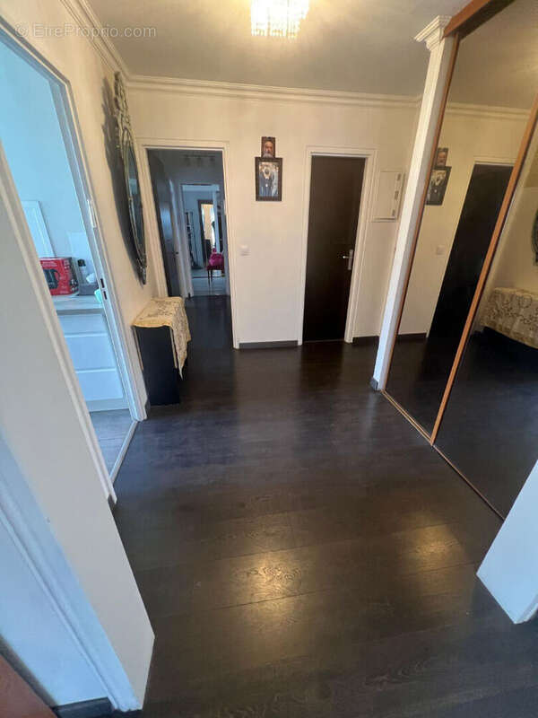 Appartement à PARIS-19E