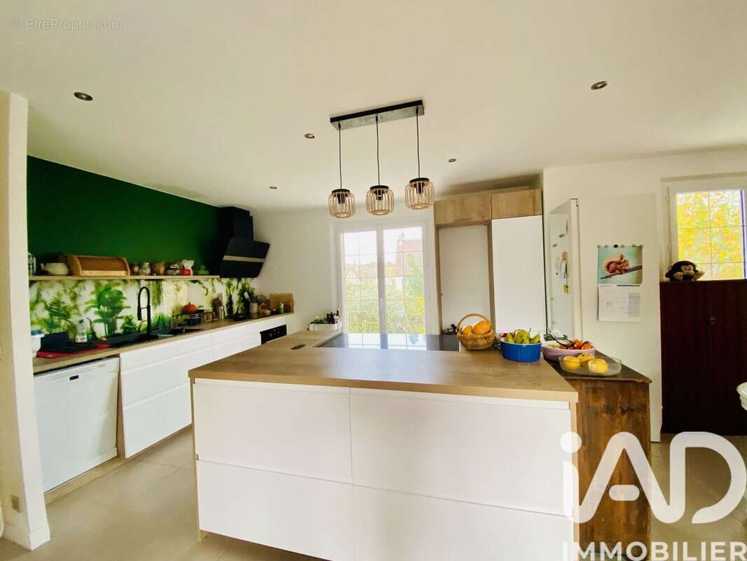 Photo 2 - Maison à BOISSISE-LE-ROI