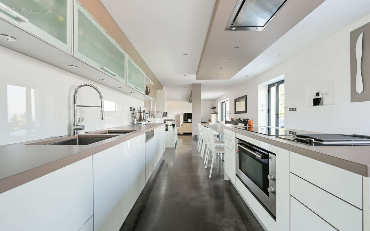 Maison à CHAMPAGNE-AU-MONT-D&#039;OR