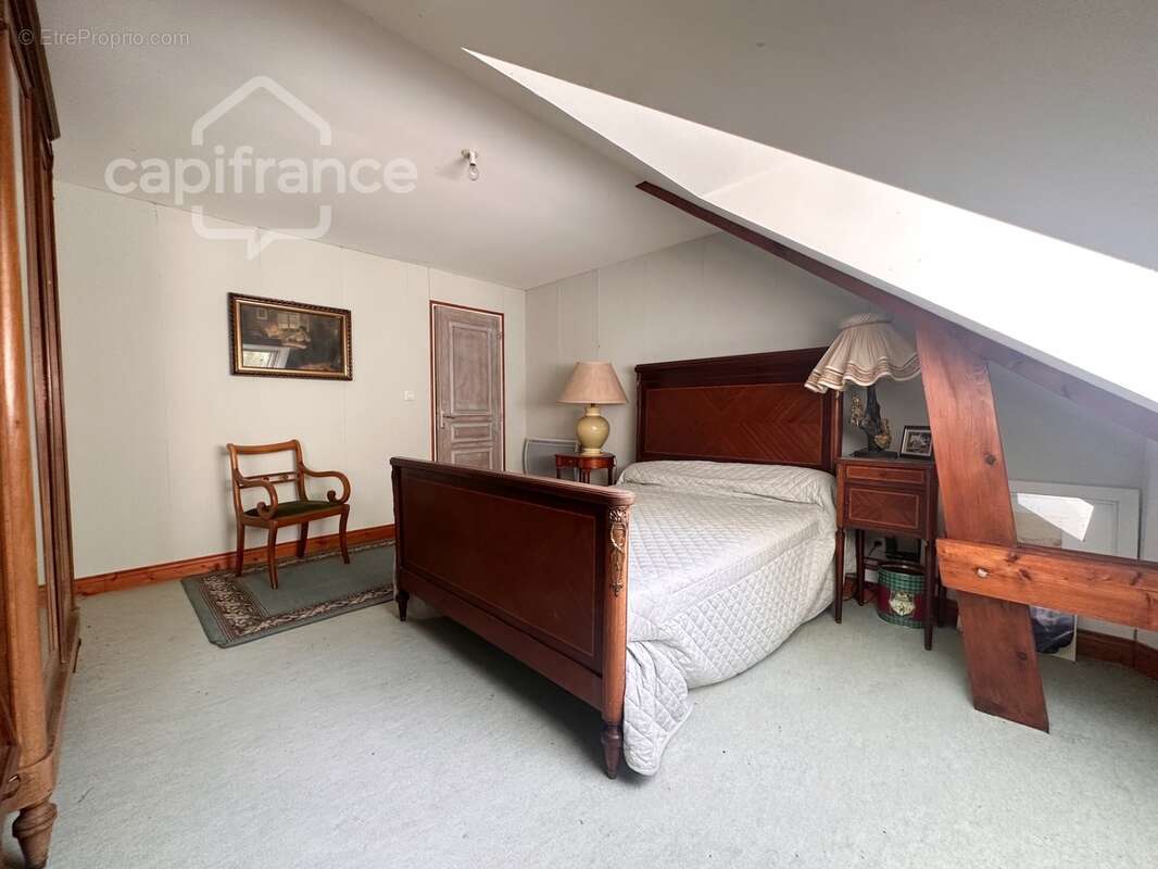 Maison familiale de 225 m² avec dépendance sur 3 022 m² - Domaine de Carheil à Plessé - photo 15